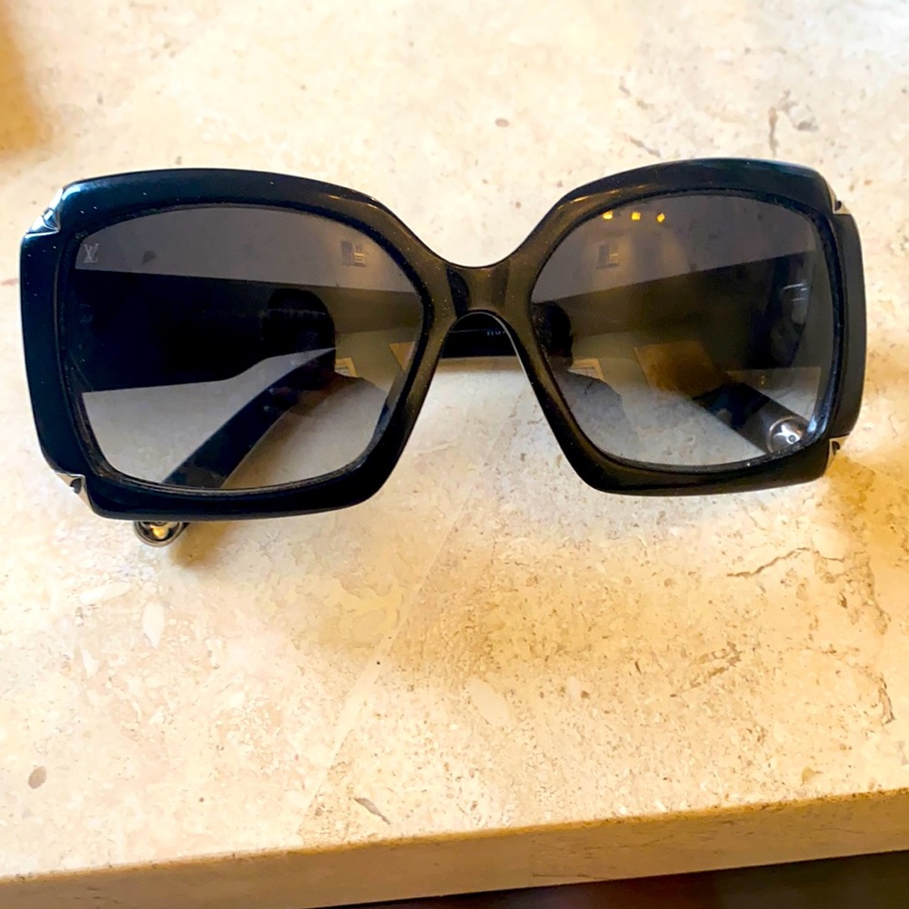 Louie Vuitton sunglasses